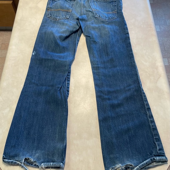 Women’s Abercrombie jeans - Picture 2 of 3